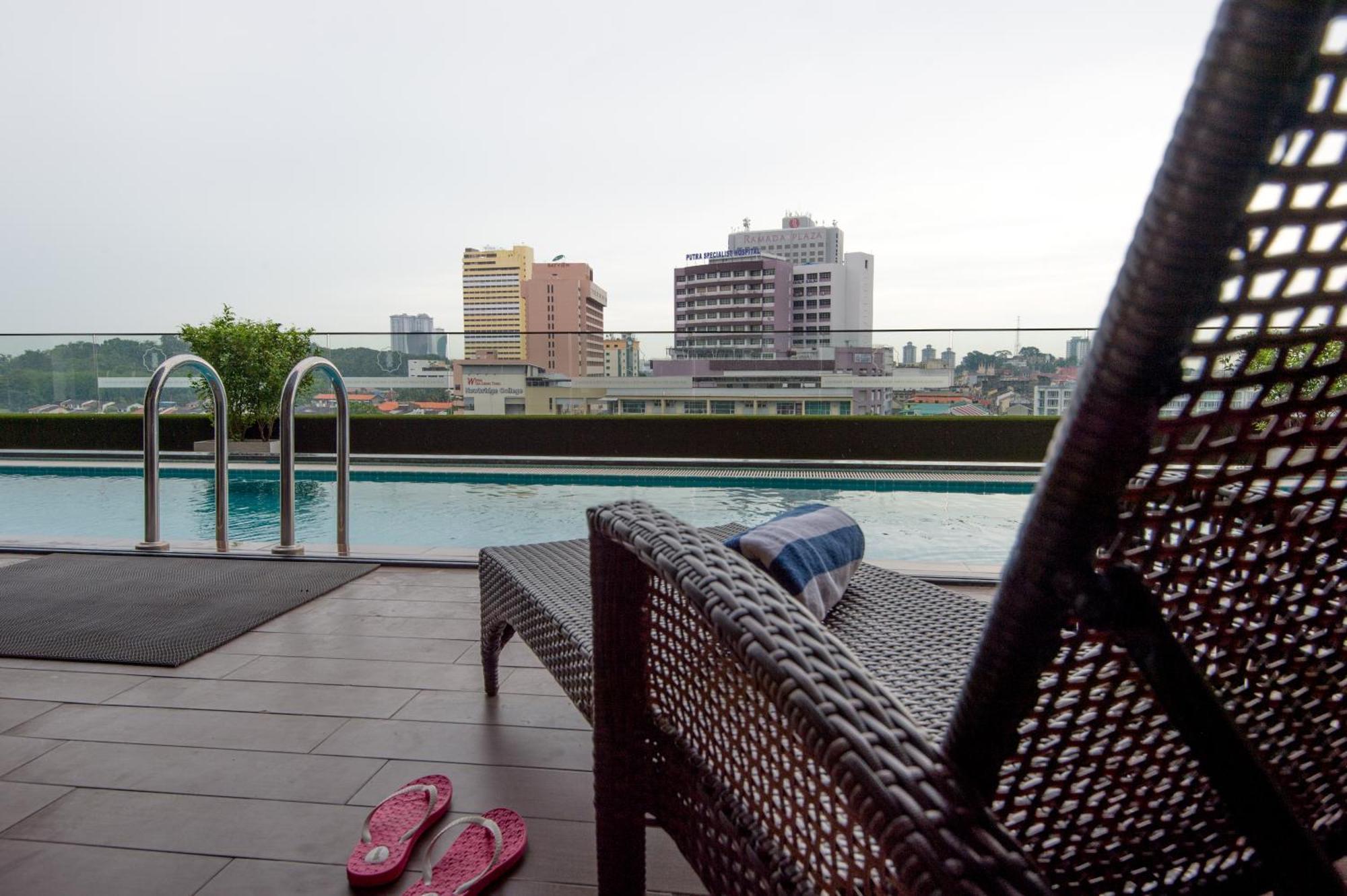 Отель The Pines Melaka Номер фото