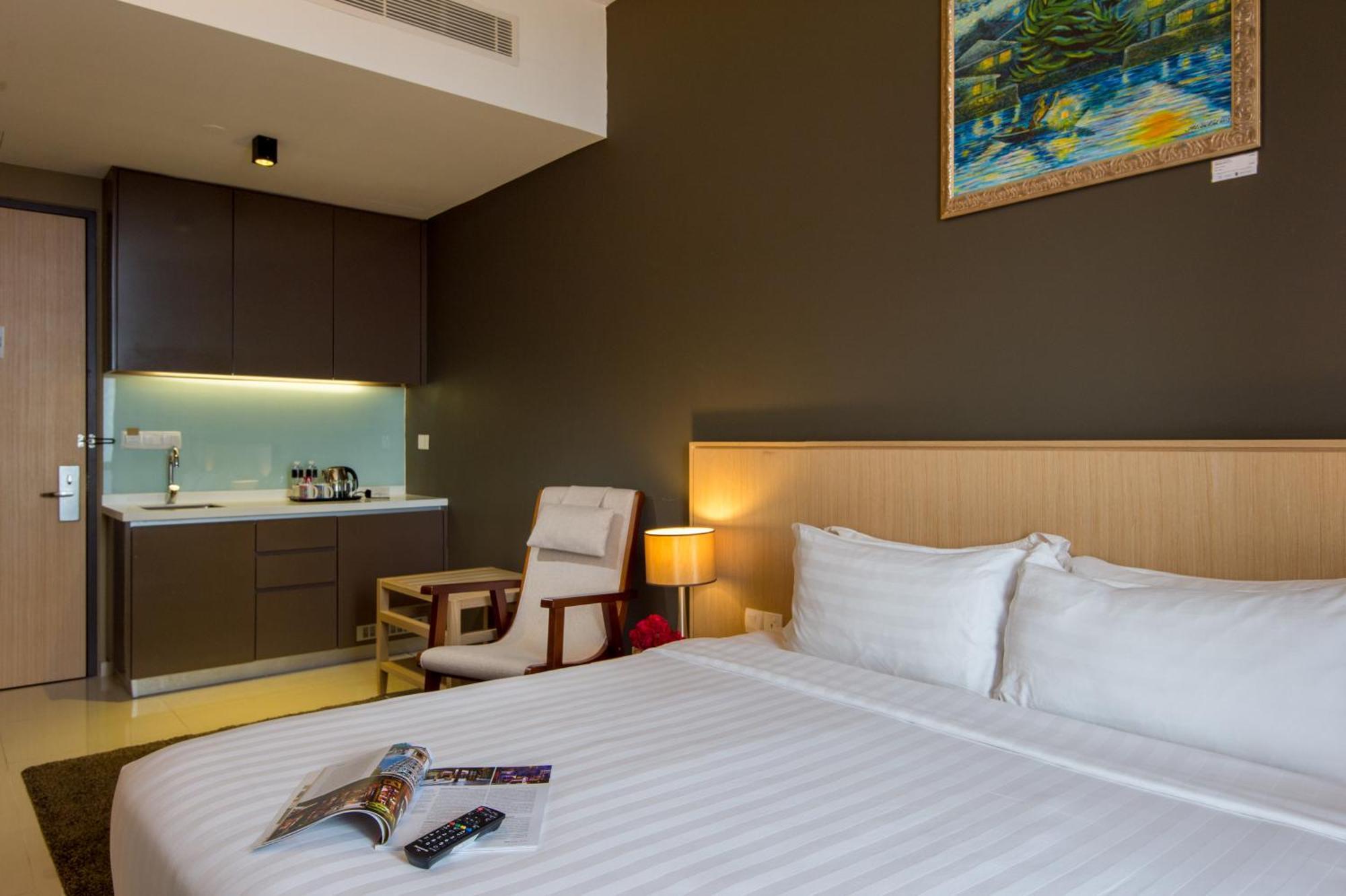 Отель The Pines Melaka Экстерьер фото