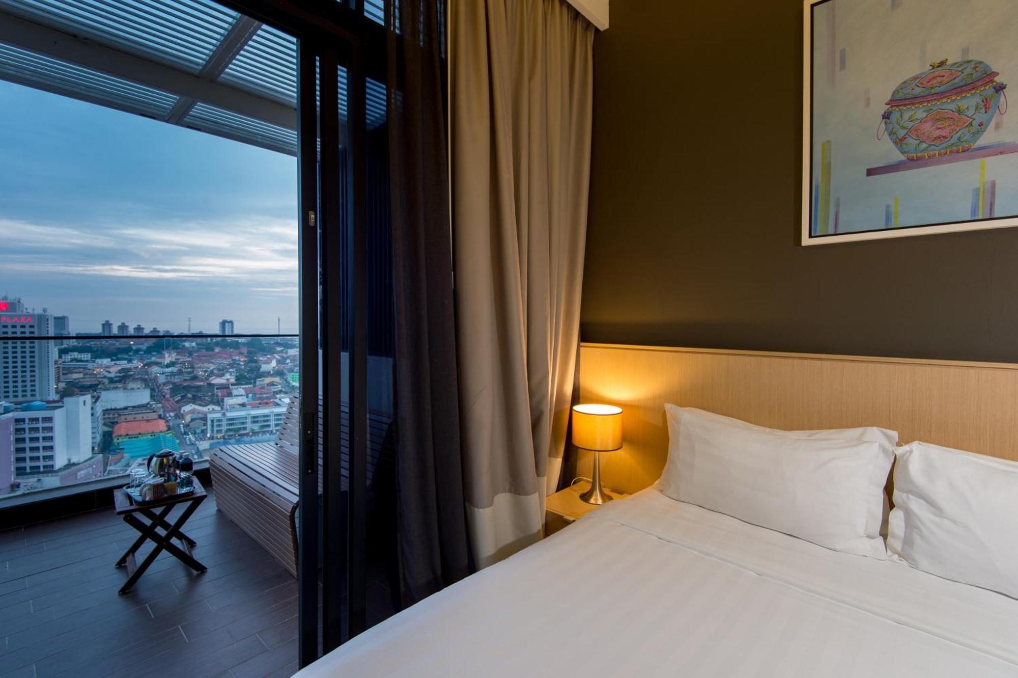 Отель The Pines Melaka Экстерьер фото