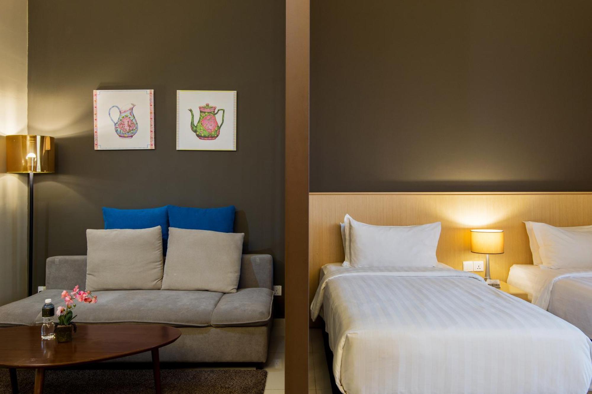 Отель The Pines Melaka Экстерьер фото