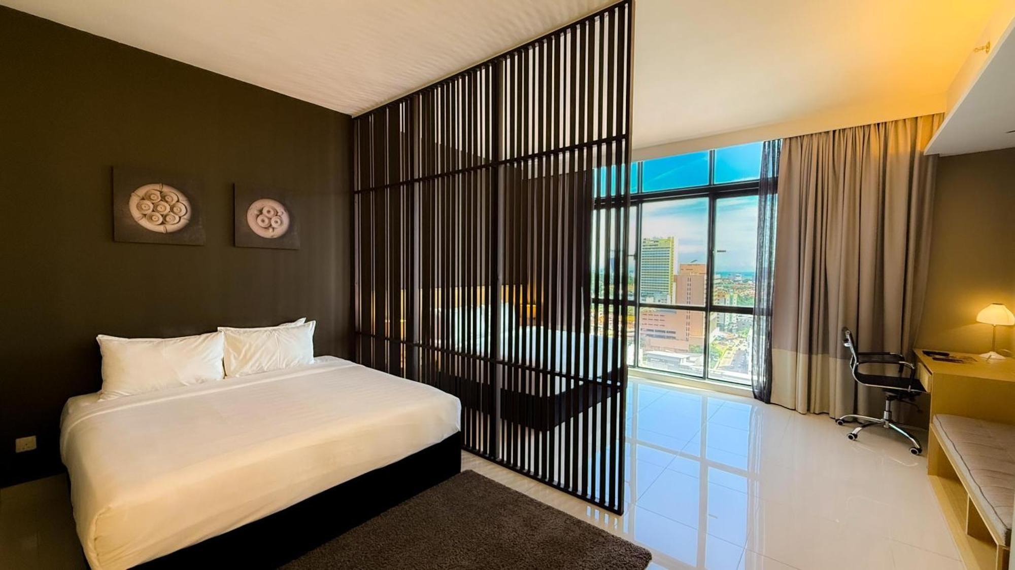 Отель The Pines Melaka Экстерьер фото
